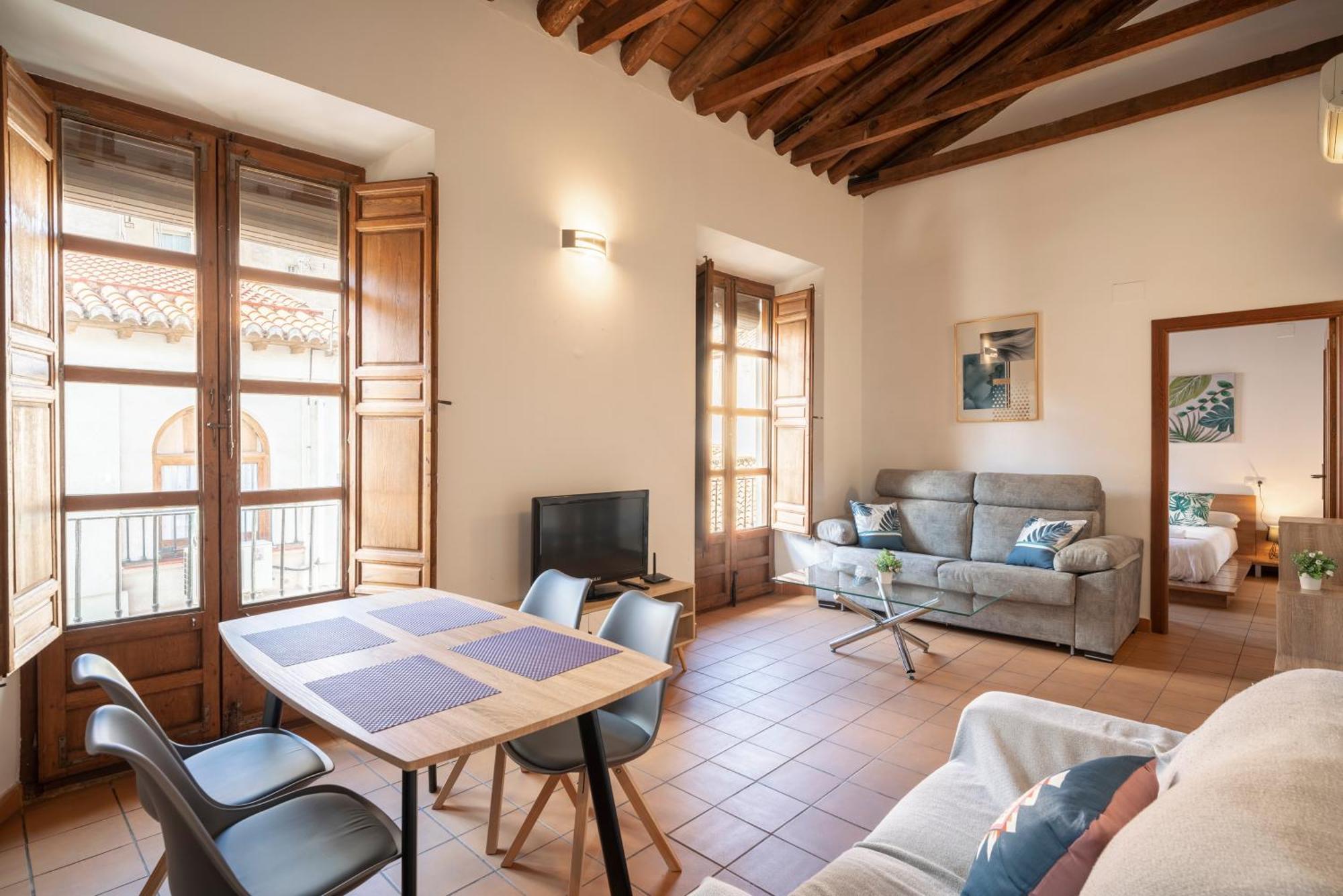 Elvira 60 Homes Appartement *